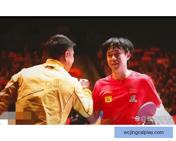 刘国正妻子看王楚钦比赛泪洒现场 累到双手撑地感动不已