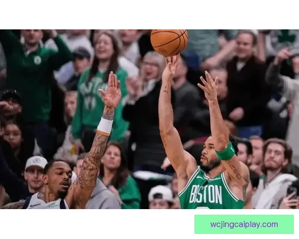 绿军双核对话揭秘 布朗塔图姆交流为全队定下节奏